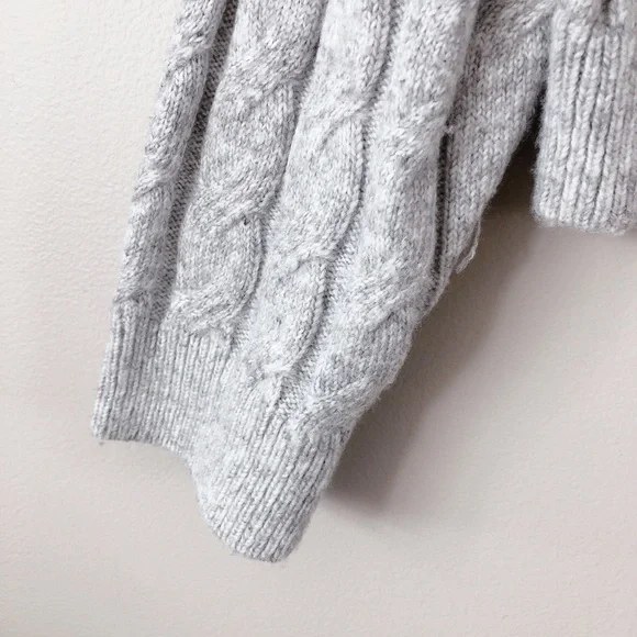 ❗SOLD ❗ Michael Kors Grey cardigan LG cable knit women's sweater - Picture 4 of 14
